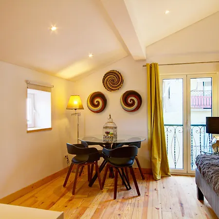 Castelo Alojamento de Acomodação e Pequeno-almoço 4*